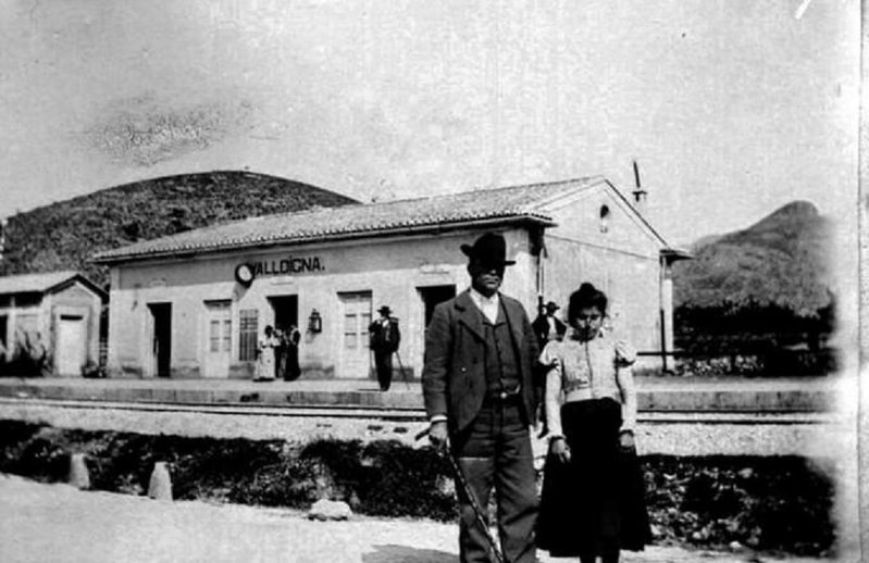 Estación de Benifairó de la Valldigna. publicada por Benet Peris..jpg