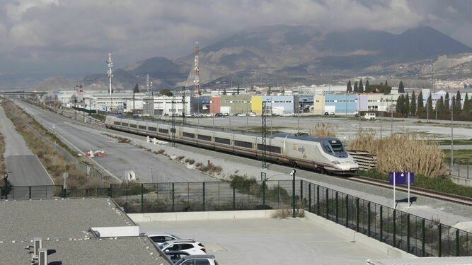 AVE-Serie-Renfe-Atarfe-Granada_1351376132_99316201_667x375 (1).jpg