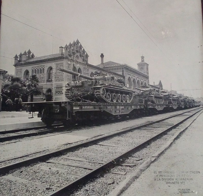 AMX-30E DAC ESTACION DE TOLEDO.jpg