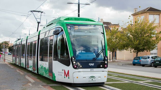 Ampliar-Metro-principal-Gobierno-Granada_1371173466_102372073_667x375.jpg