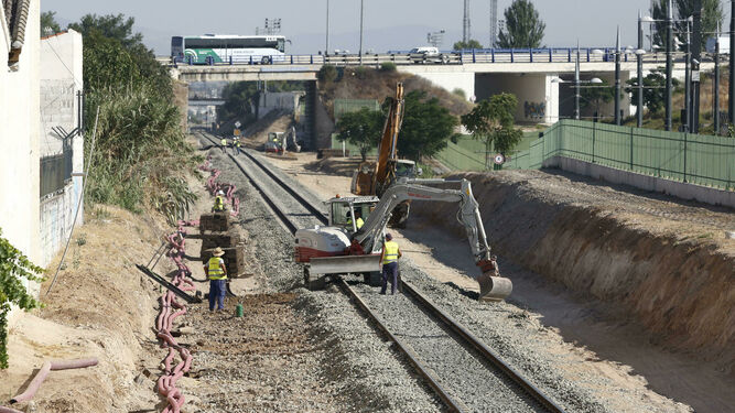 maquinaria-manana-trabajaba-obras-cambiador_1374472544_102780913_667x375.jpg