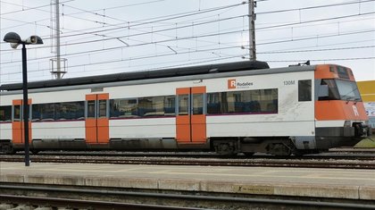 zentauroepp51207788-2015-tren-rodalies-arxiu-economia-catalu-es191208125106-1575806081912.jpg