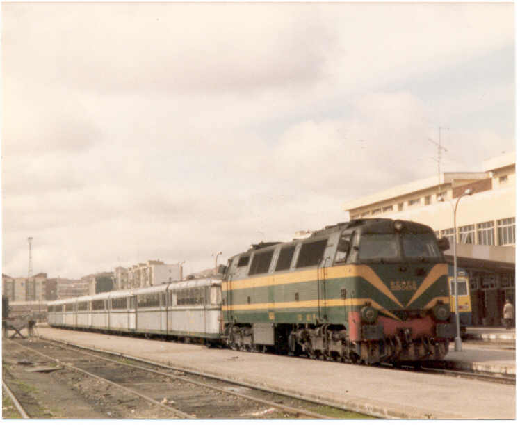 ferrobuses_retirada_1988.jpg