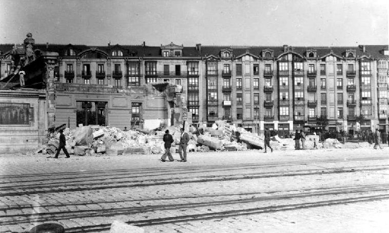 SB_Derribo de la Estación de la Costa (1936) 01.jpg