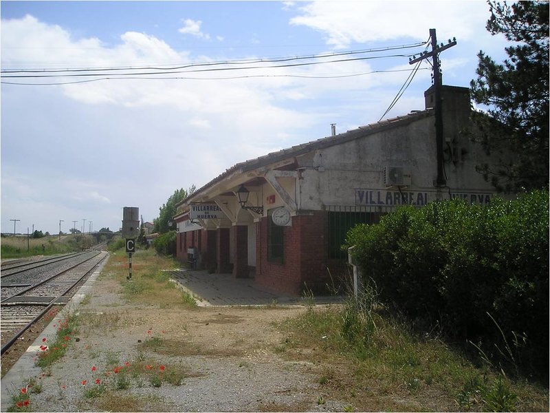 Estación_de_Villarreal_de_Huerva_(Zaragoza) by Allpe.jpg