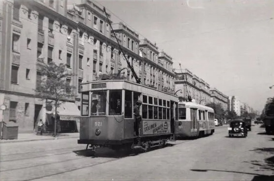 El 521 en línea 37. Legazpi, 1955.jpg