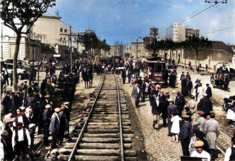 1928 Construccion via del tren en su tramo final calle Lleida.jpg