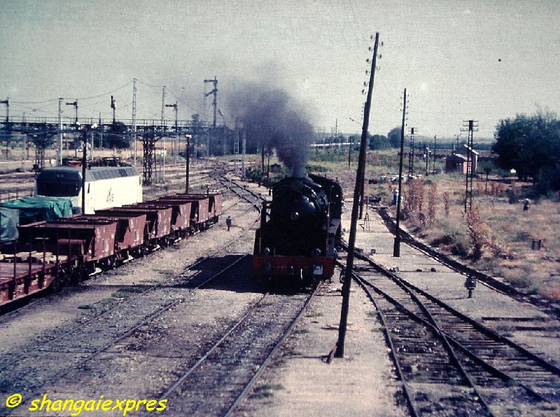 Circulando por la via 10 de Algodor.JPG