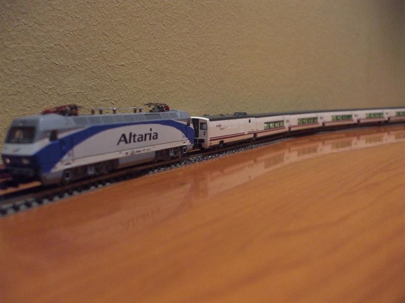 Talgo Altaria 005.jpg