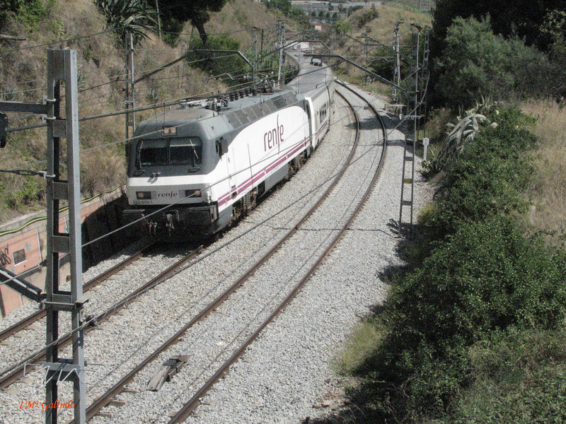 TALGO 00165 4B4 Vallbona-2011-08-19-IMG_8420.jpg