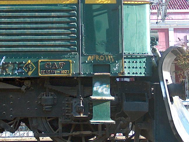 281-002-6-JB-00.jpg
