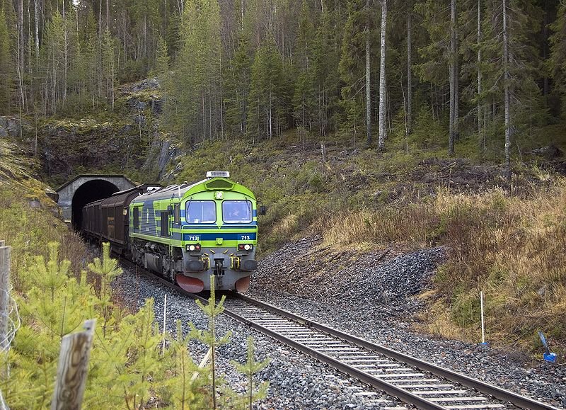 800px-Falkberget_tunnel_2008-10-23.jpg