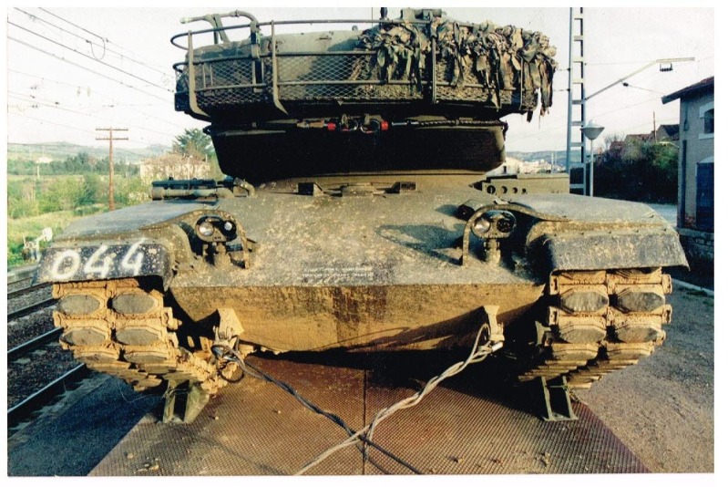 M-60 sobre batea en estado de entrega.jpg