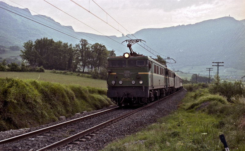 Expreso Bilbo-Coruña-Vigo 24-5-87Loc.jpg