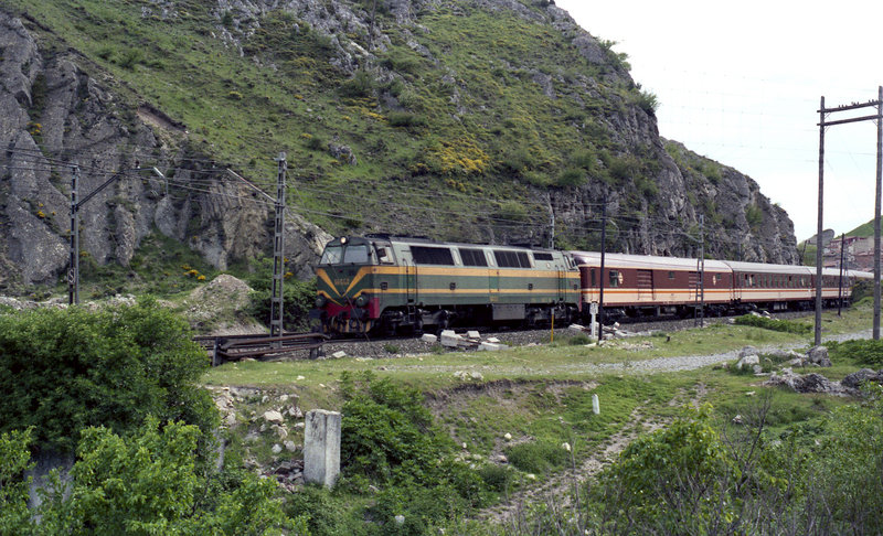 Iberia Expreso Madrid-Hendaya (10-5-87).jpg