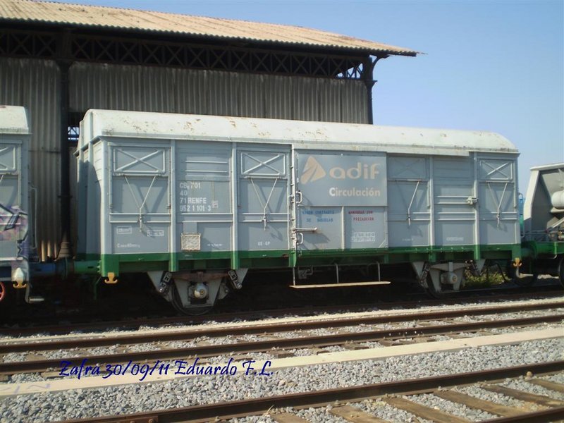 P1010181 (Large).JPG
