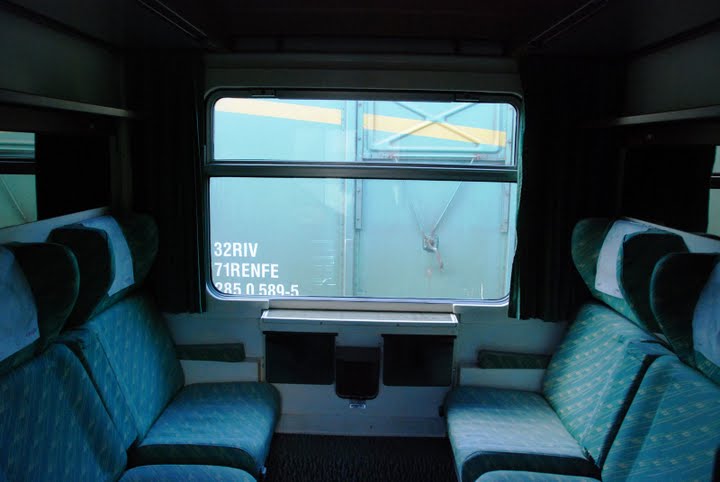 g194 Compartimento preferente A10x-10021. Mora La Nueva, septiembre de 2009.jpg
