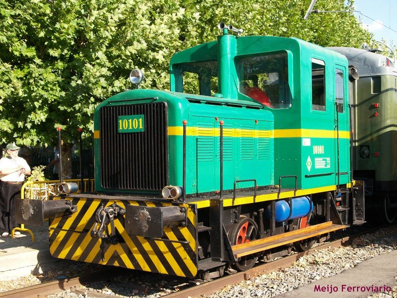 Locomotora 301 preservada en Valladolid.jpg