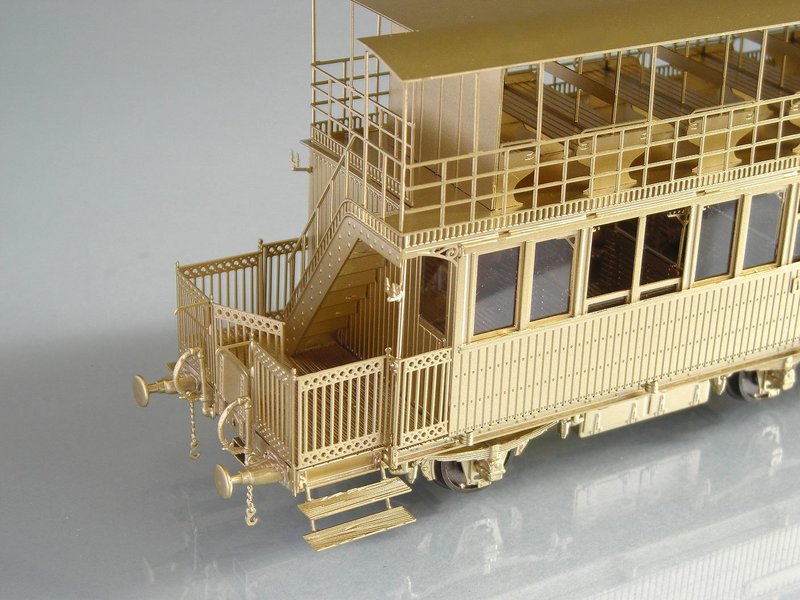 Coche Norte con imperial descubierta _3.jpg