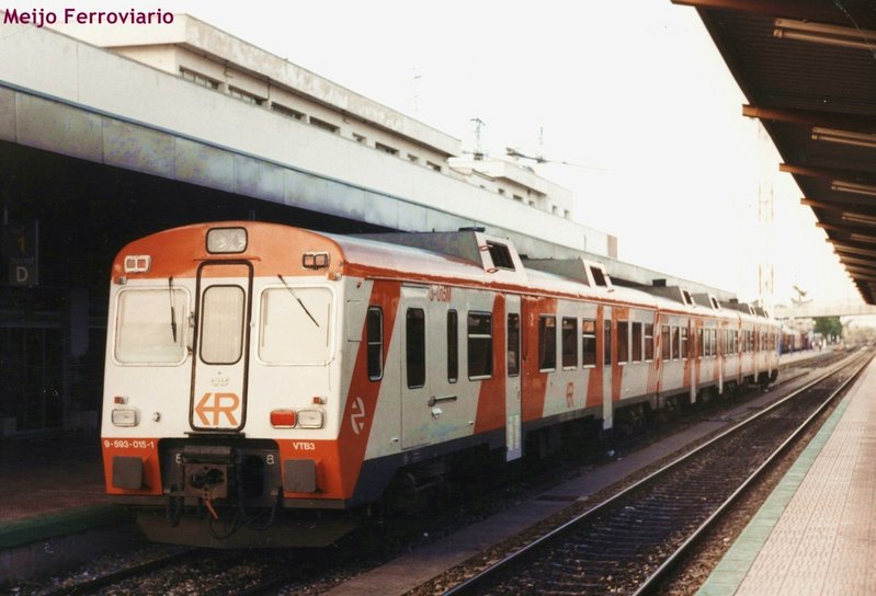 Automotor diésel 593, Salamanca julio 1997.jpg