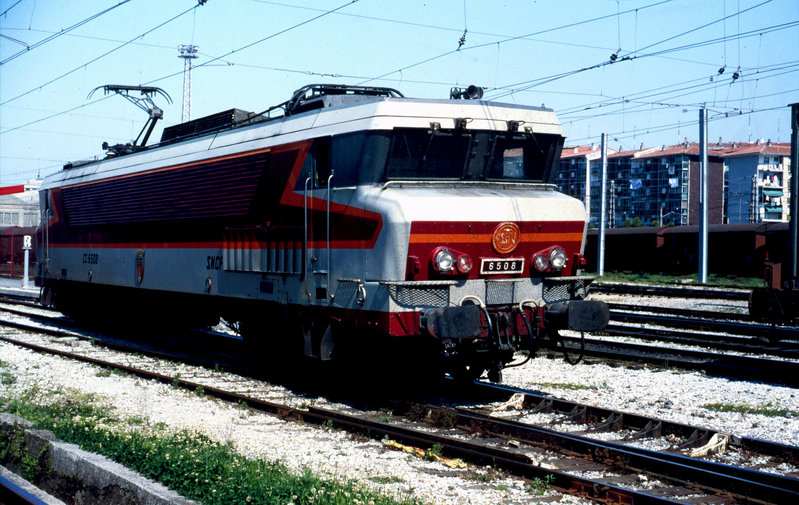 361  Locomotora SNCF CC-6508 en Irún (1988).jpg