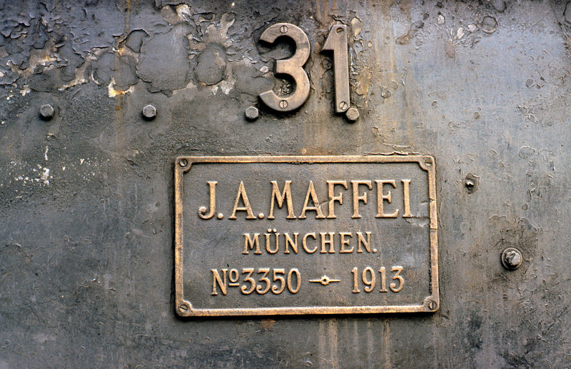 227  Placa de fabricación de la PV 31. (Ponferrada 22-7-88).jpg