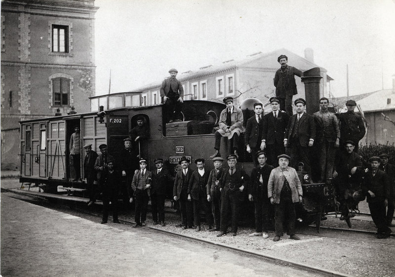 CZ Nº5 estación de Zaragoza hacia 1915.jpg