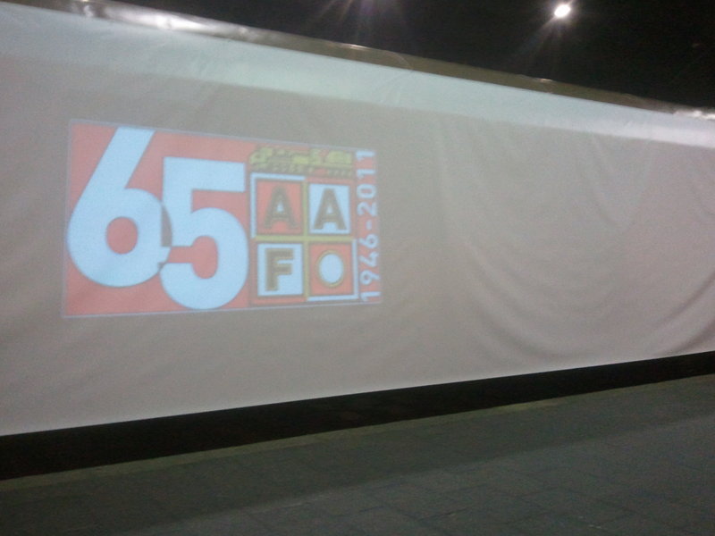 2011-11-25 19.37.53.jpg
