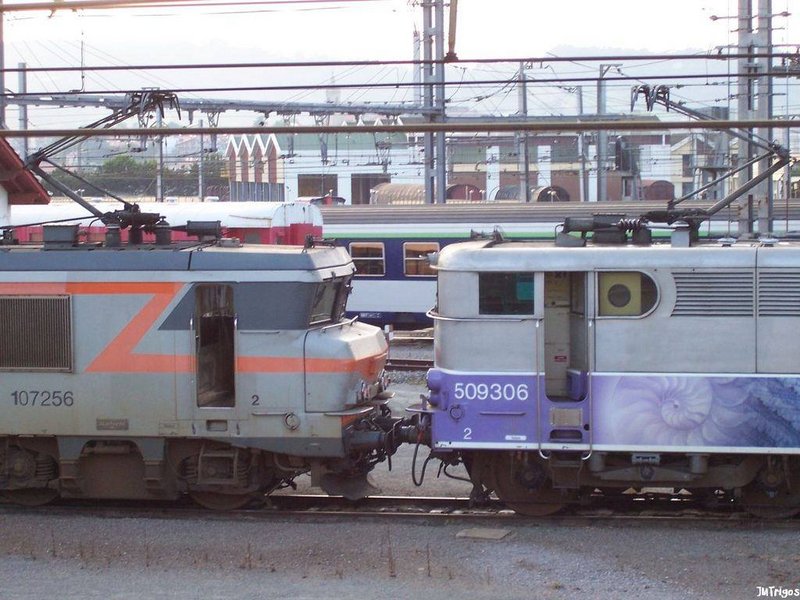 100_8253 Hendaya 7256 9306 morros.JPG
