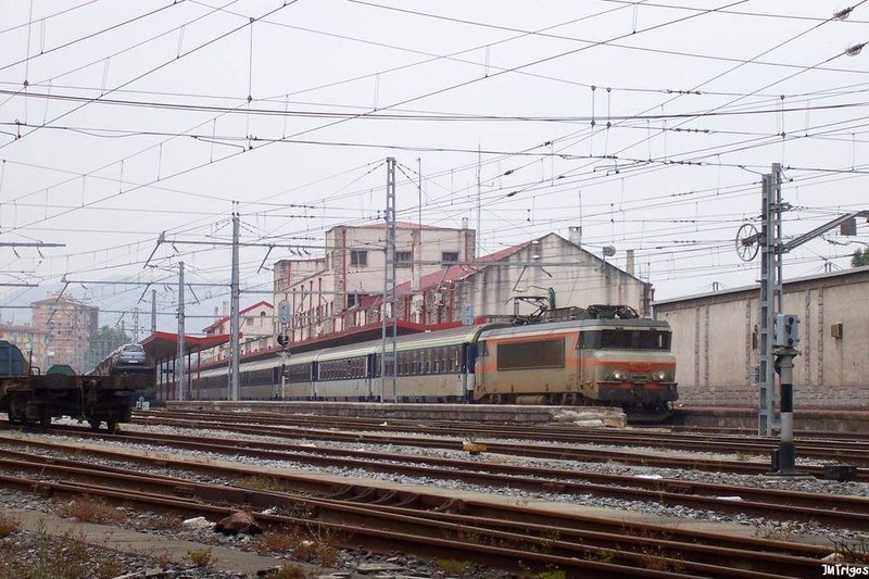 100_7628 Irun 7407 Corail Ni Ge-ir.JPG