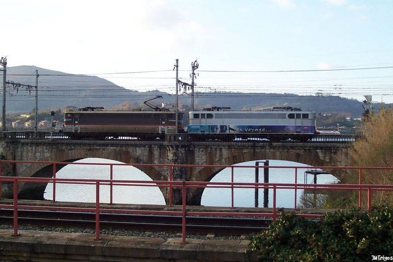 100_1562 PI 9316 y 9338.JPG