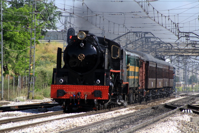 141F2111 + 2180 Tren de la fresa. Pinto 9-5-09.JPG