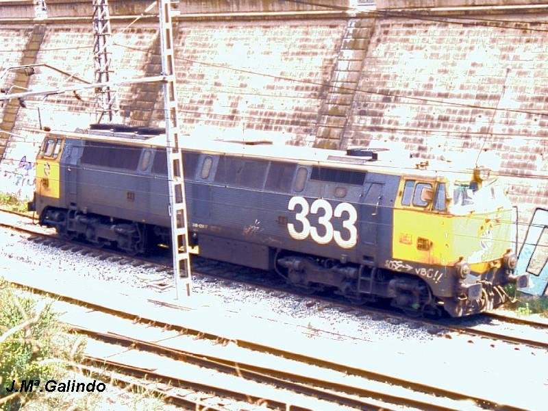 333-034_E78800_1996-06.jpg