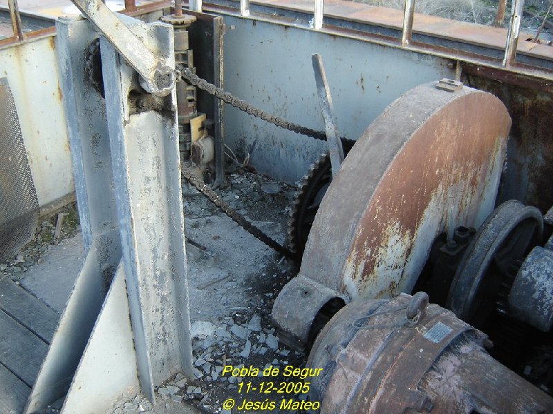 Mecanismo de Giro Puente de Pobla de Segur.JPG