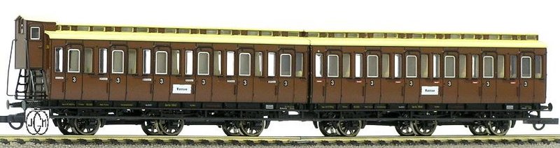 CV-3G+CV-3 Roco 64068-11.jpg