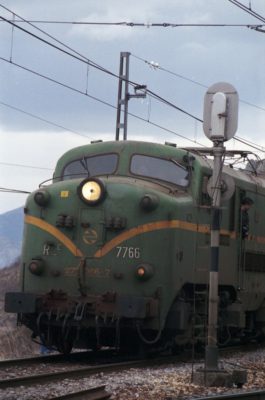 F-44-14.jpg