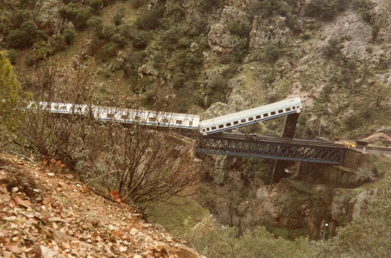 DESPEÑAPERROS.jpg