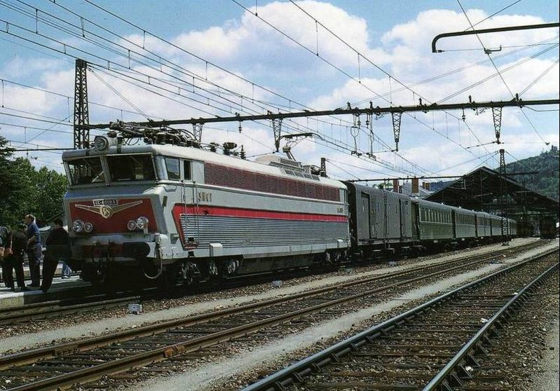 383_001.jpg