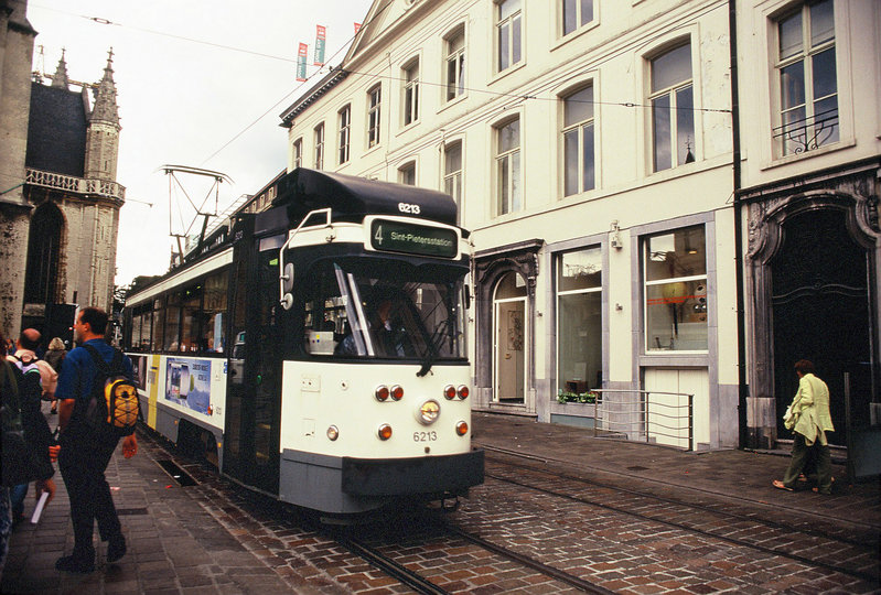 6213 en St. Baafsplein.  Gante 18-8-07.jpg