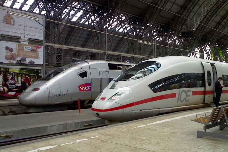 tren-larga-distancia[1].jpg