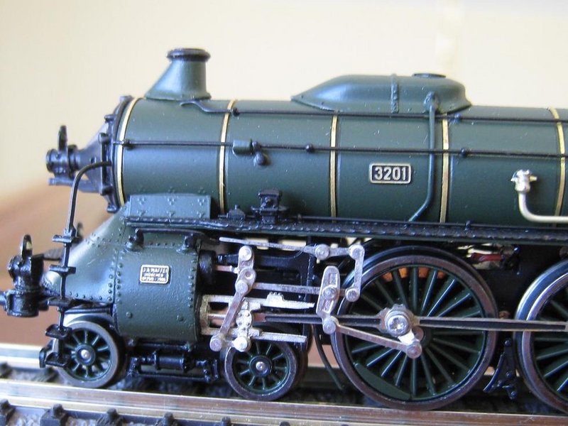 MINITRIX 12703 S-2-6 (verde) ( F. A.) 002-30.JPG