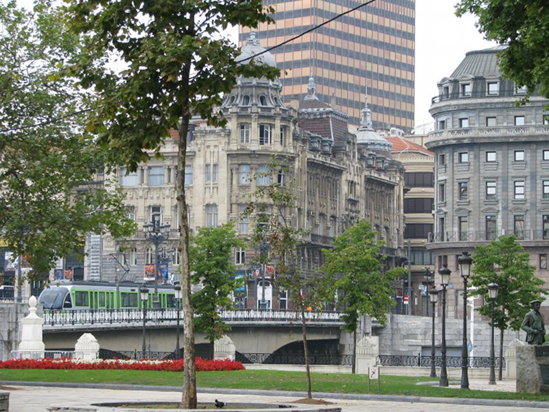 tranvia_bilbao.JPG