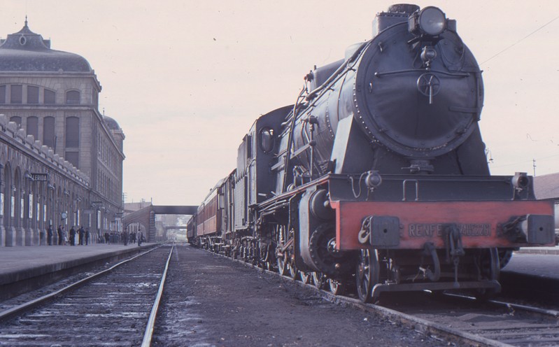 JLGA-016_2.jpg