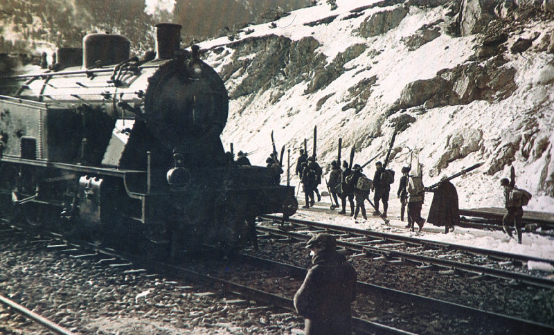 242T-lamolina1920_r.jpg