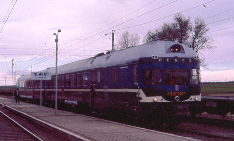 RENFE 597-015 OLMEDO(2).jpg