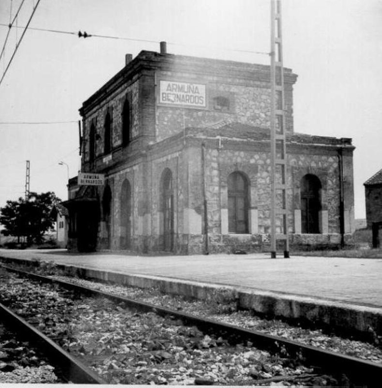 ESTACION ARMUÑA BERNARDOS(2).jpg