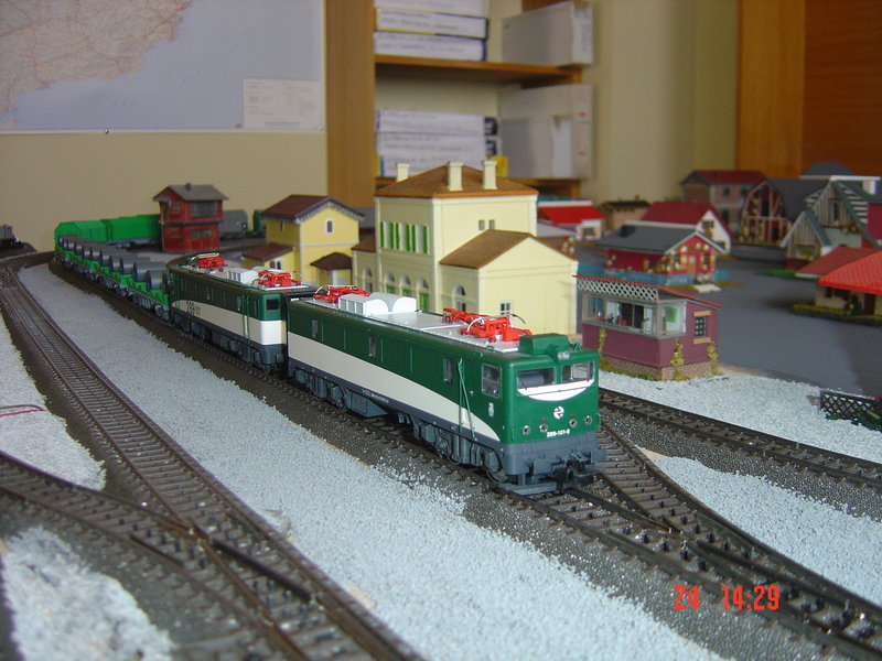 FOTOS MAQUETA NUEVA MARZO 2012 036.JPG