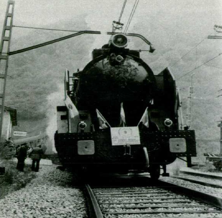 Renfe Mikado 141 F 2413 en el Congreso de la FEAF celebrado en Cantabria.jpg