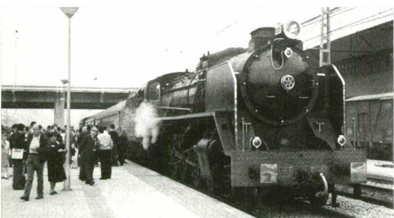 Renfe Mikado 141 F 2413 en Valencia-San Luis.jpg
