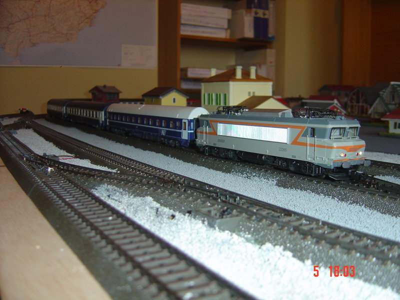 FOTOS TRENES EXTRANJEROS MAQUETA NUEVA 001.JPG